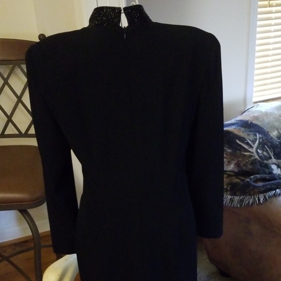 Amazing black dress - Picture 6 of 8